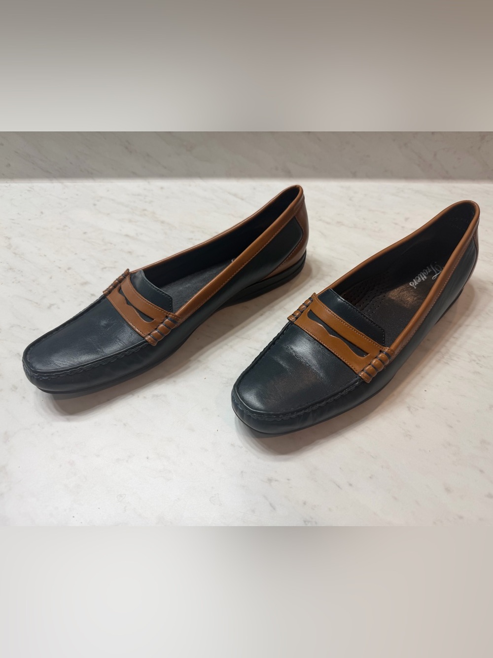 Trotters Francie II Penny Loafers Navy Cognac Leather Flats Size 10 S AAA